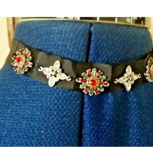 Black beaded faux rhinestones green red silver choker necklace adjustable